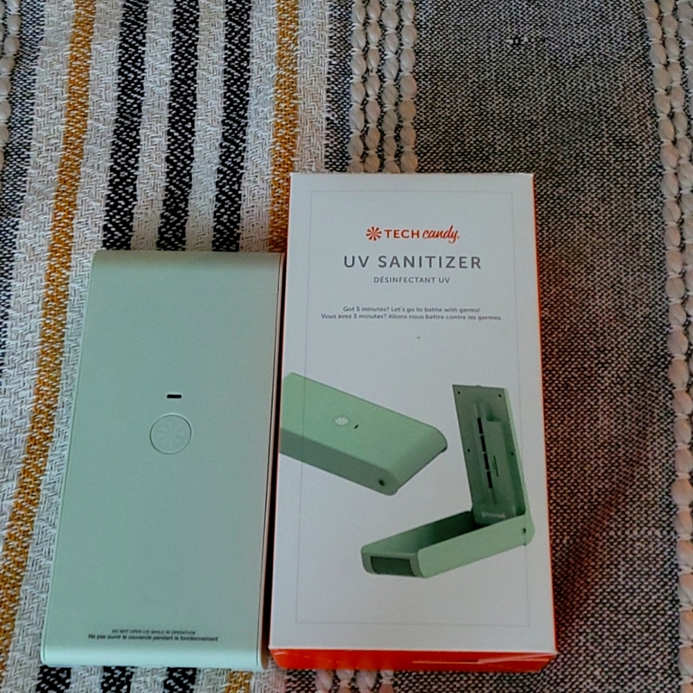 NWT UV sanitizer